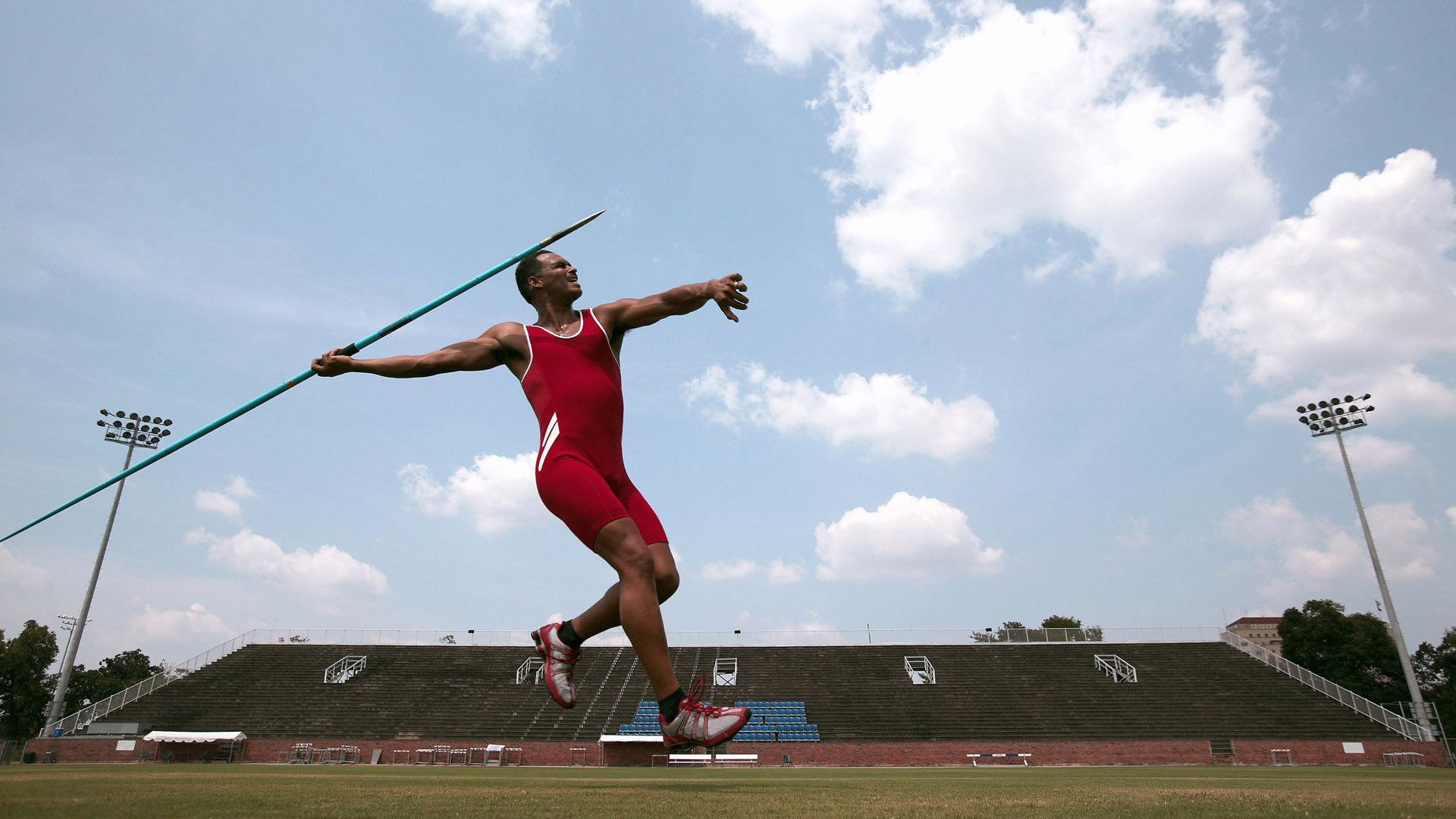 【得意与局限】文班亚马单核难突破?布克与艾伦揭秘太阳队战术密码